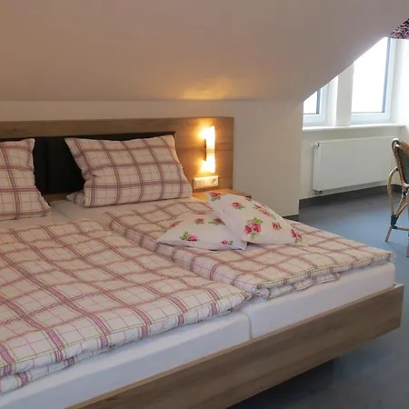 Gasthuis Lebers Schinken-alm *